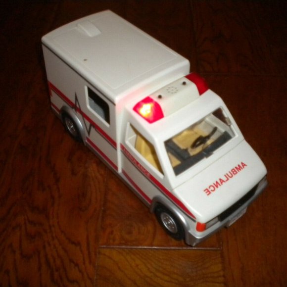playmobil ambulance with lights and sound